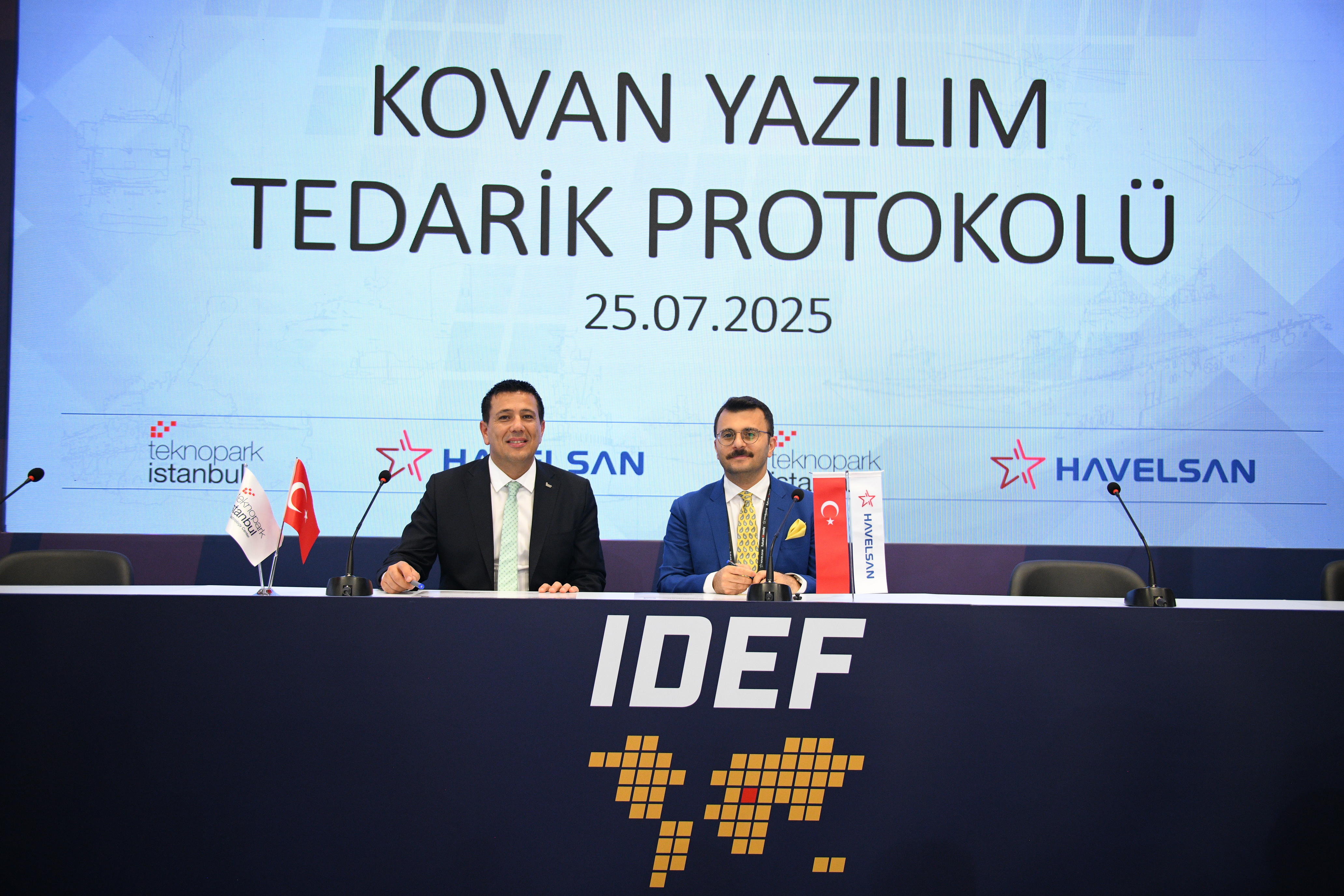 As part of IDEF2025, a signing ceremony was held with the participation of Teknopark Istanbul General Manager Prof. Dr. Abdurrahman Akyol and HAVELSAN Deputy General Manager Mr. Ömer Özkan.